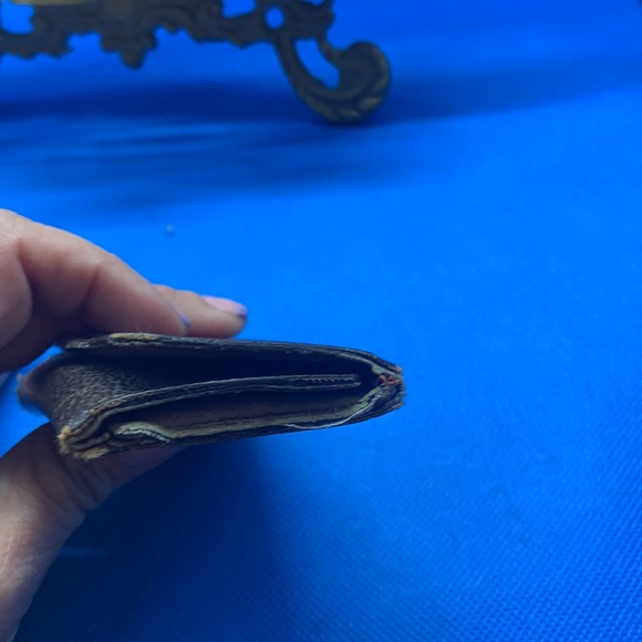 🤎 🤎 🤎 Louis Vuitton Monogram signature design LV Logo 4 key holder 22 - Picture 14 of 15